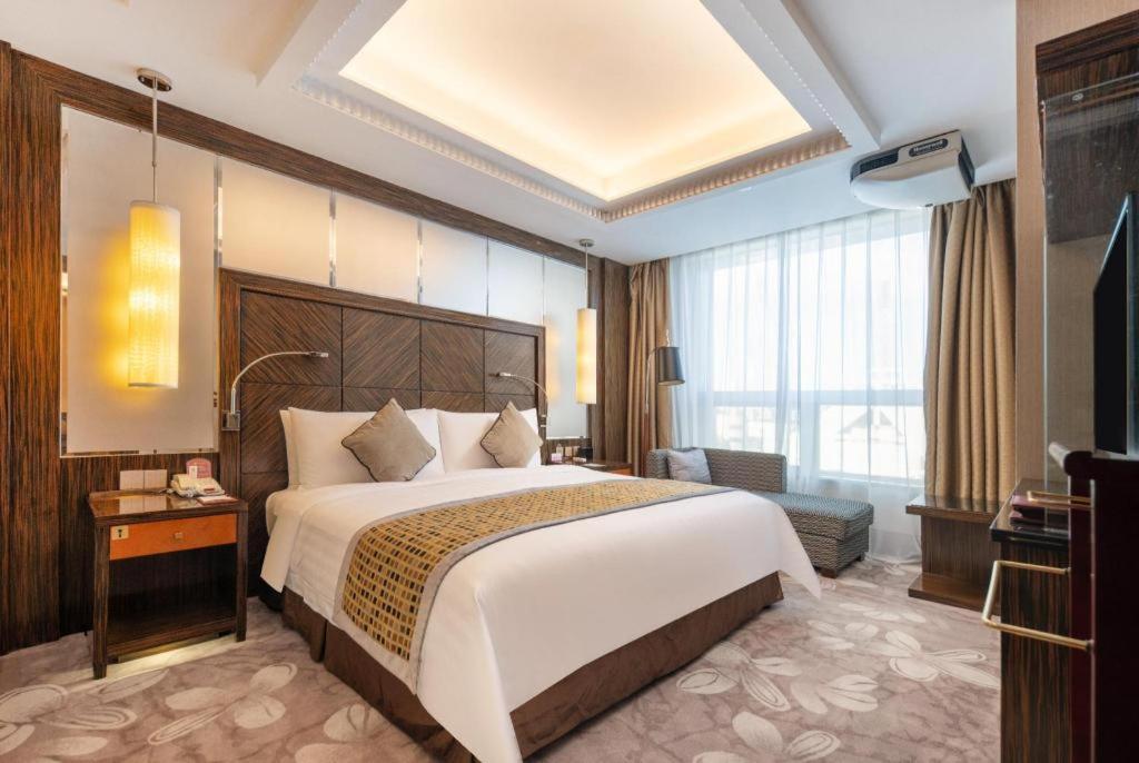 Grand Soluxe Zhongyou Hotel Shanghái Exterior foto