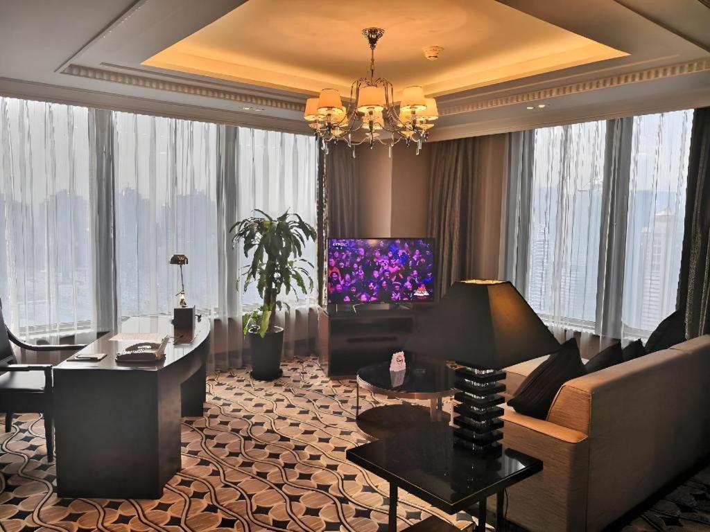Grand Soluxe Zhongyou Hotel Shanghái Exterior foto