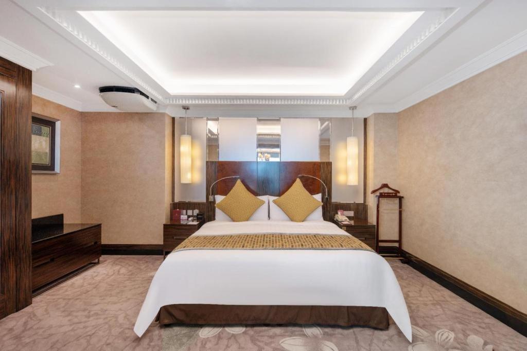 Grand Soluxe Zhongyou Hotel Shanghái Exterior foto